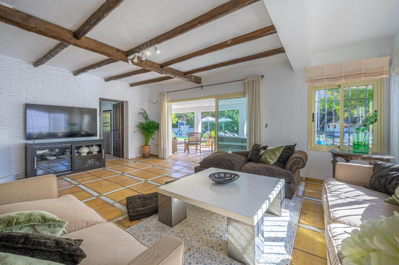 Banus 10 Minutos Villa Estepona Ngoại thất bức ảnh