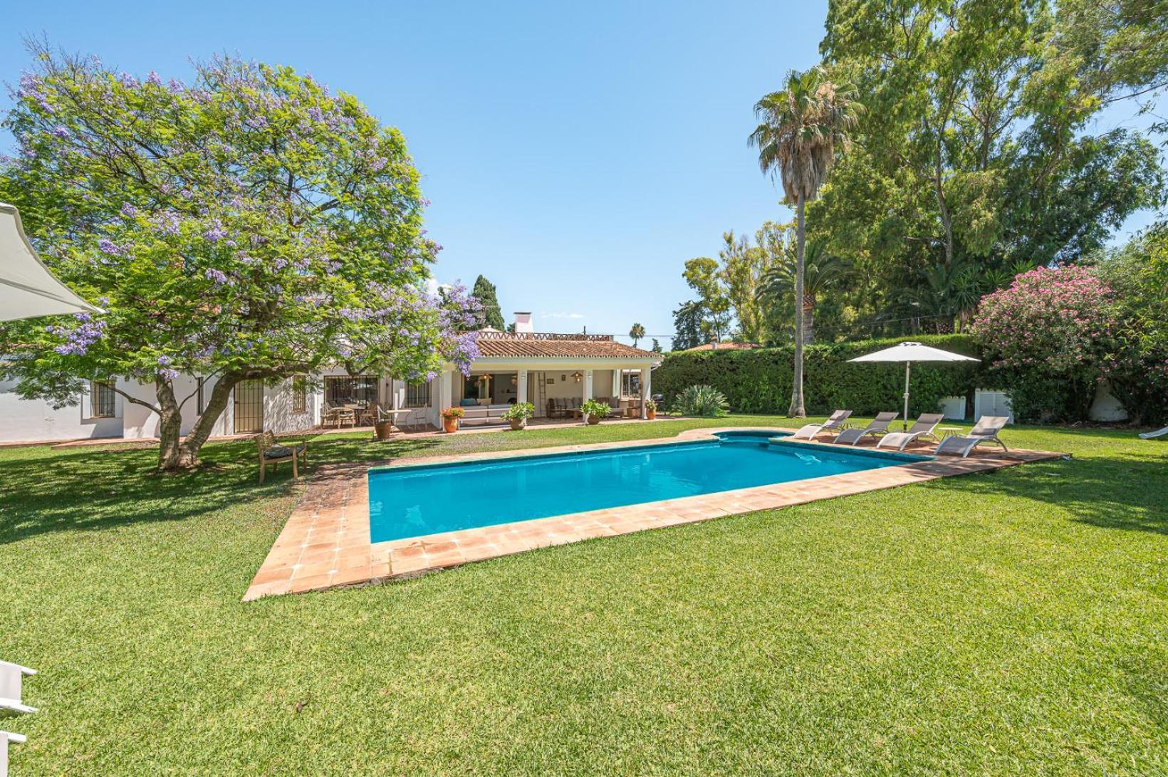 Banus 10 Minutos Villa Estepona Ngoại thất bức ảnh
